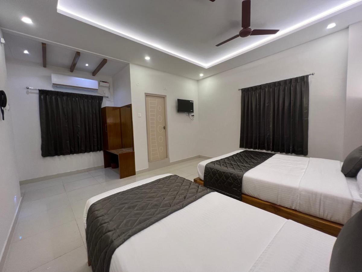 Le Hotel Host Tiruchirappalli Exteriör bild