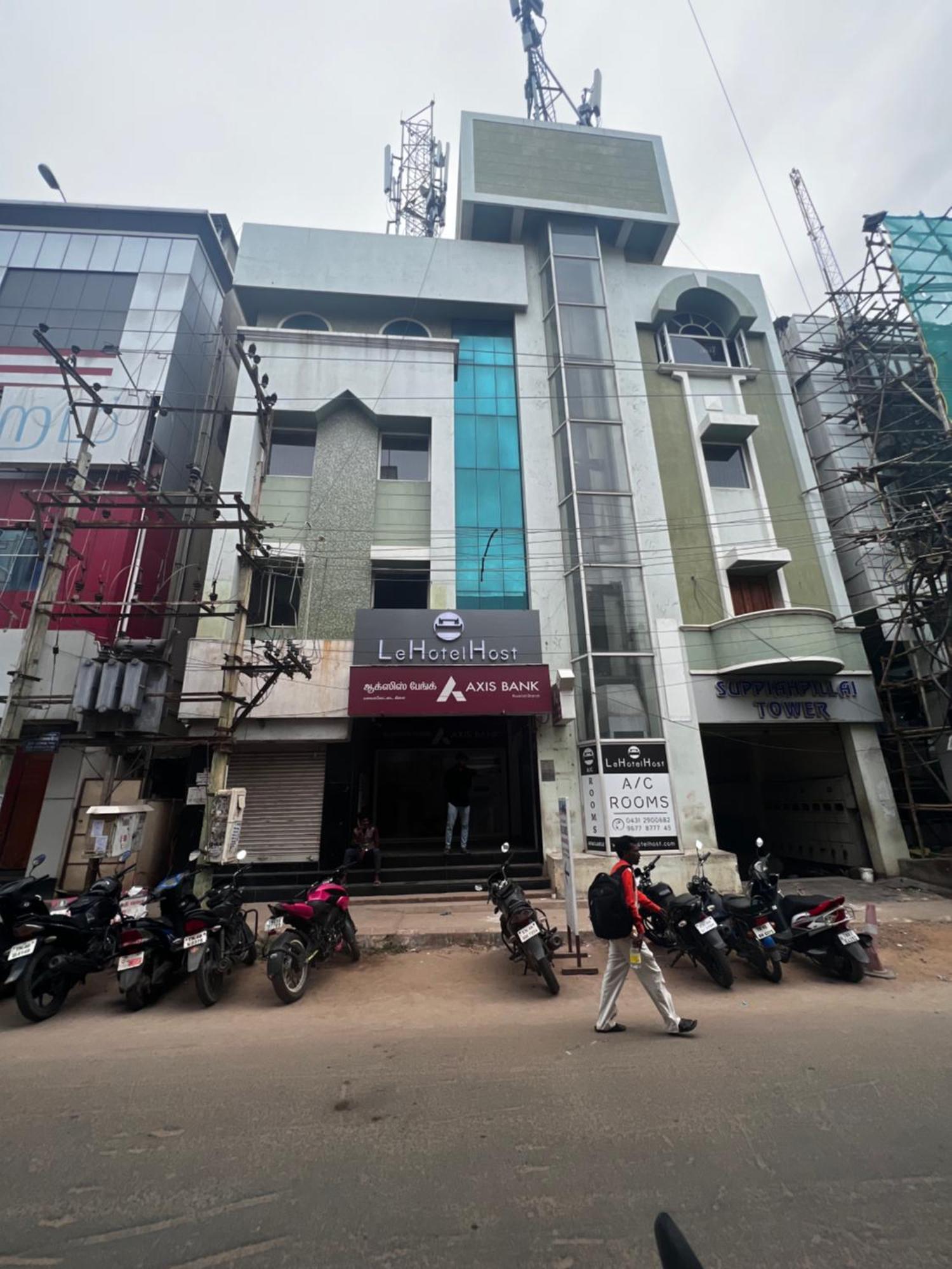 Le Hotel Host Tiruchirappalli Exteriör bild